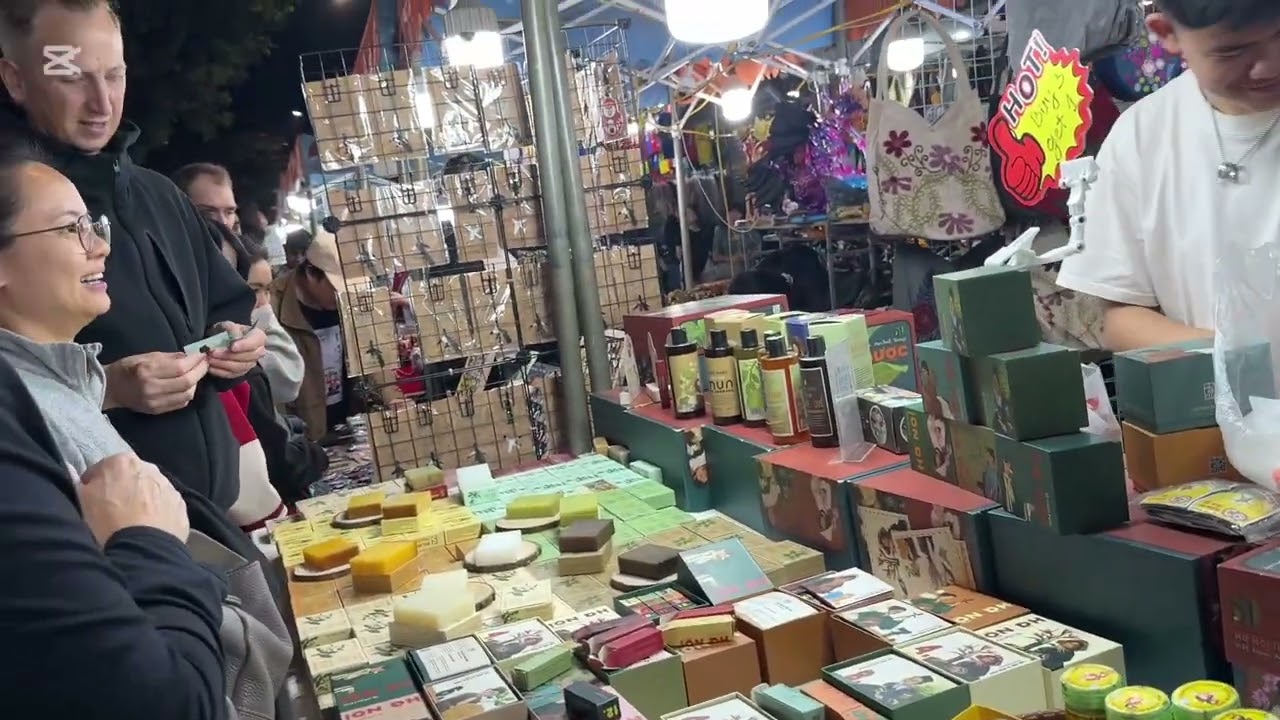 Lang Thang Hà Nội | Chợ Đêm Đồng Xuân – Phố Cổ Hàng Ngang | Hanoi Night Market Walk
