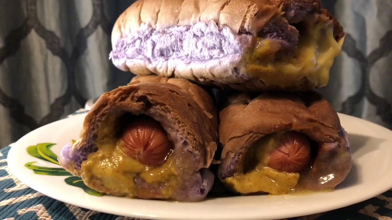 Hula Dog Mukbang