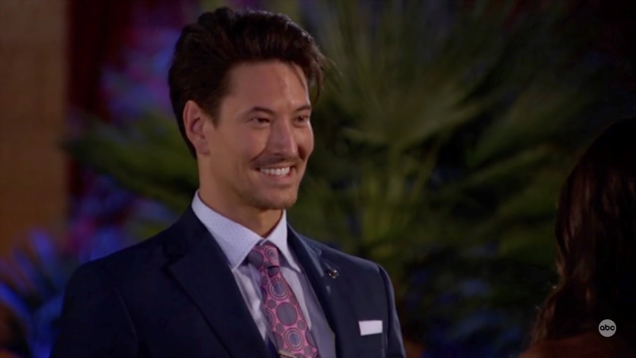 The Bachelorette Season 18 | Garrett Intro