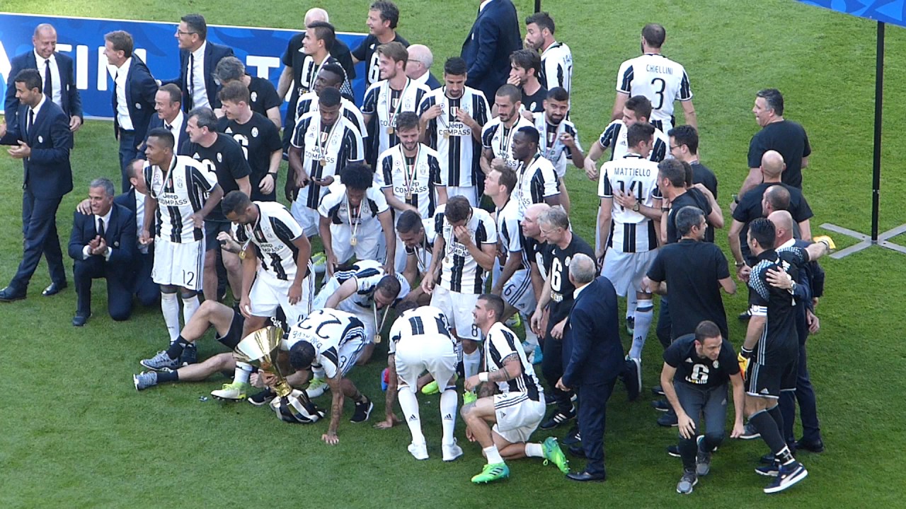 Juventus 16/17 Festa Scudetto e Inno