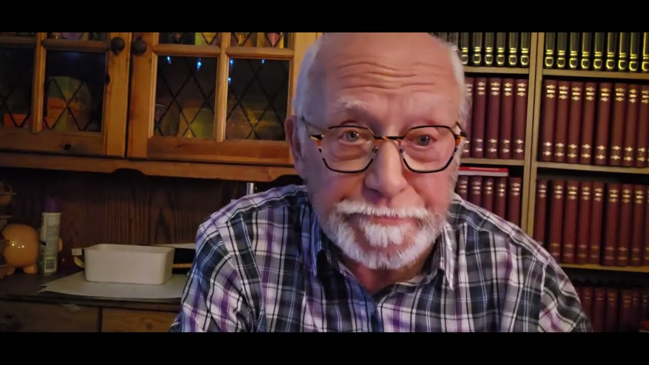 #Vlog 129 Grandpa BusZie cooks his evening meal (re-edited) Thursday, 18 December 2025