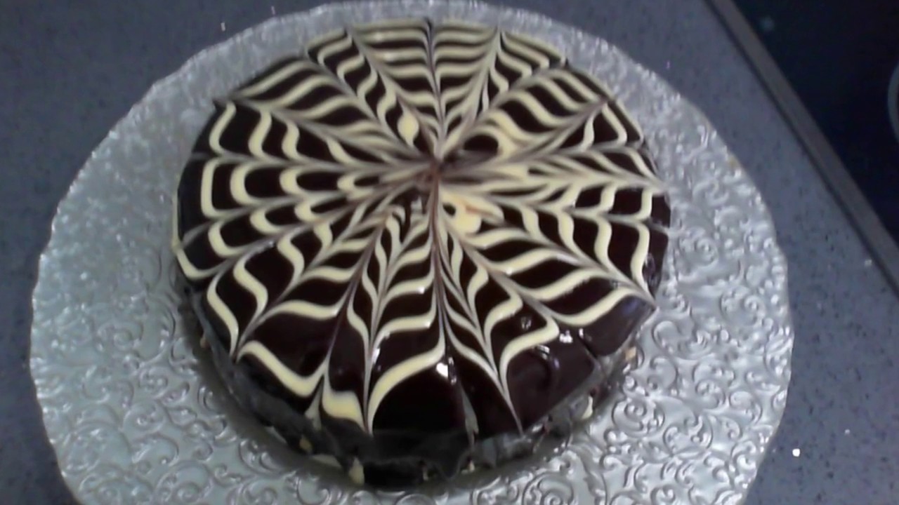TARTA FÁCIL, RÁPIDA  DE TRUFA, AVELLANAS Y CHOCOLATE