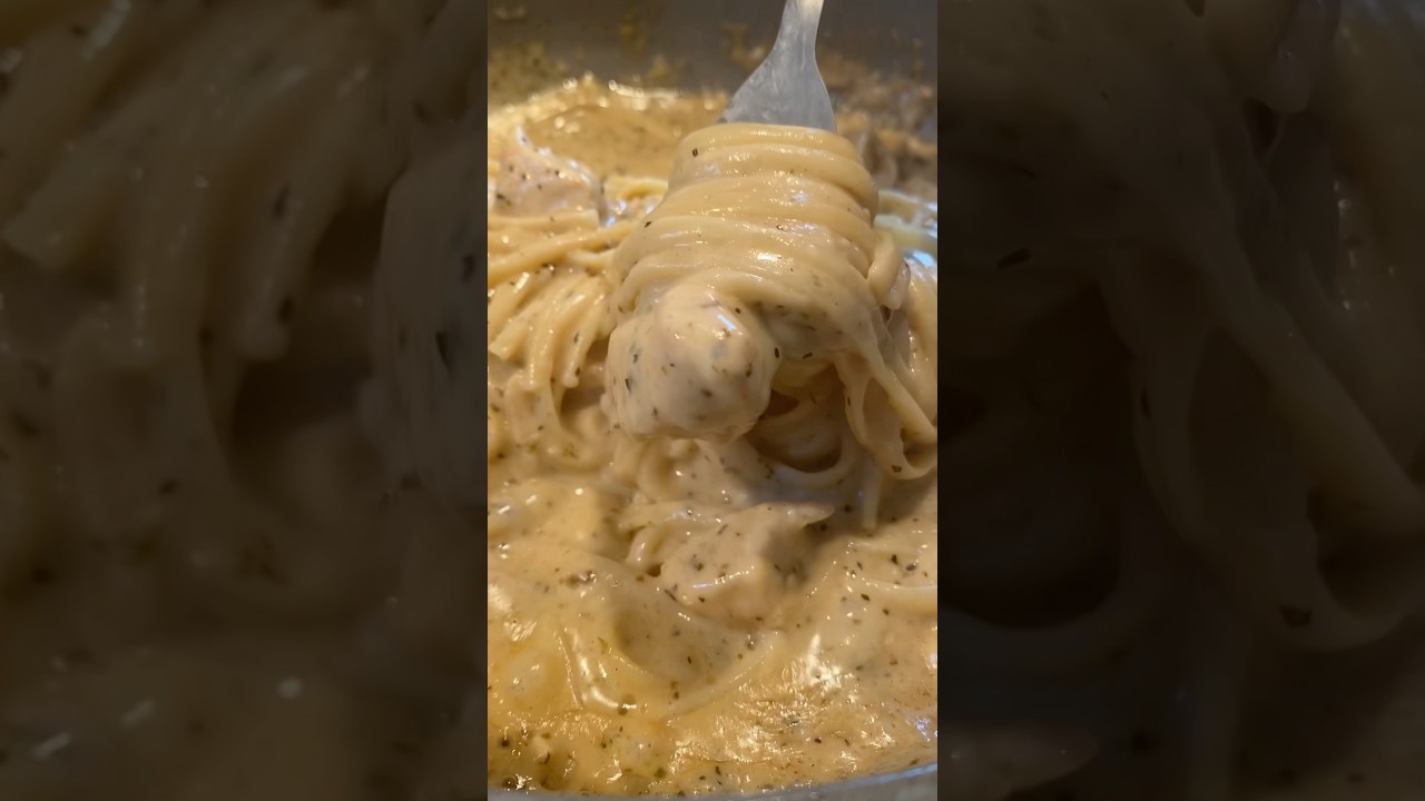 Making the VIRAL Alfredo Pasta #shorts
