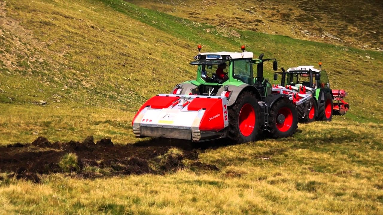 Fendt Vario 939 mit Aufreisser und Crusher