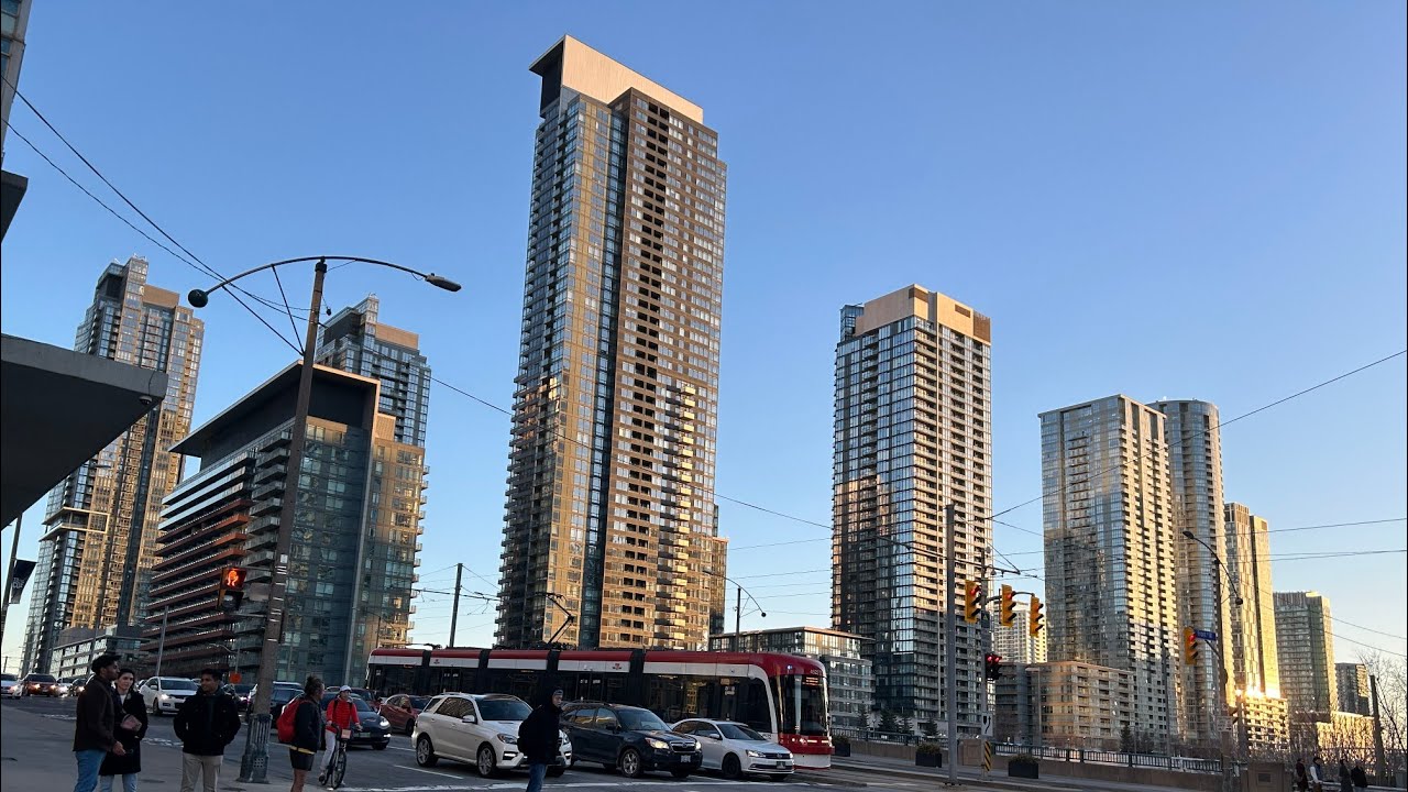 Twilight Drive🌆🚗:Exploring Downtown Toronto's Enchanting Streetscape! #CityLights #downtown #toronto