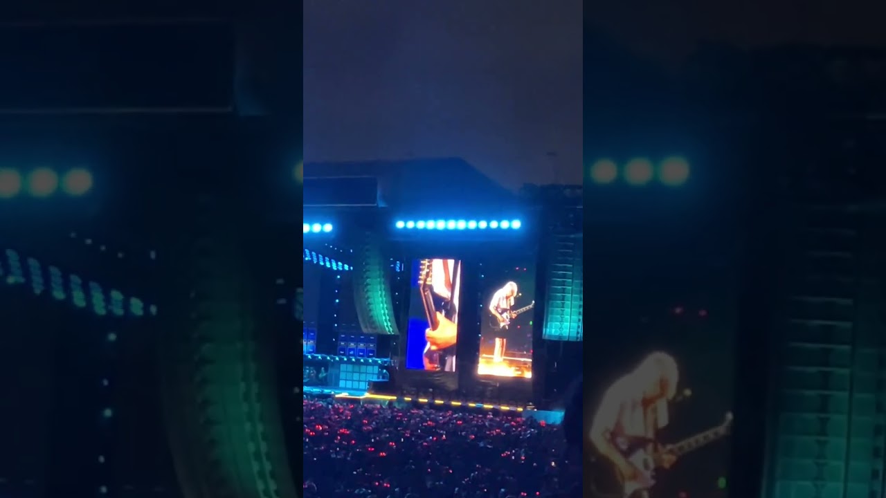 ACDC PWR UP TOUR - Morumbis - São Paulo - Brasil - Let There Be Rock (with Angus Young solo) - 2/3