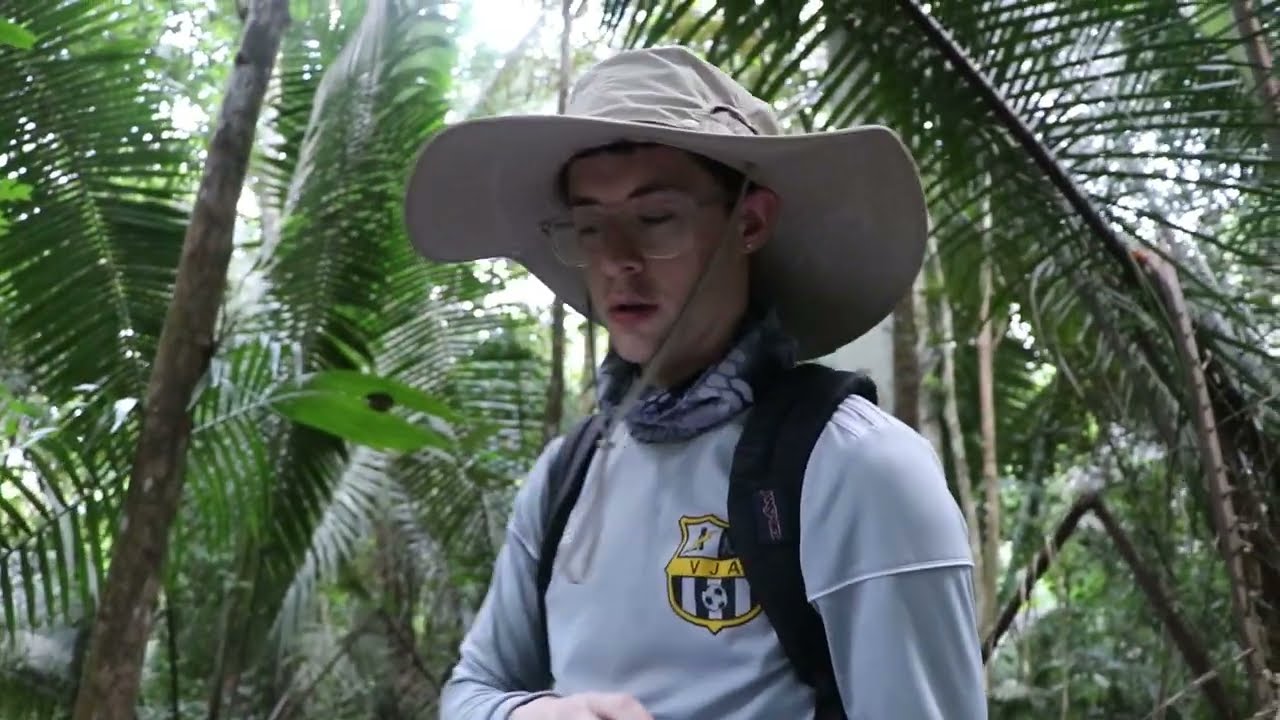 Tropical Ecology in Belize course at Lakeland University