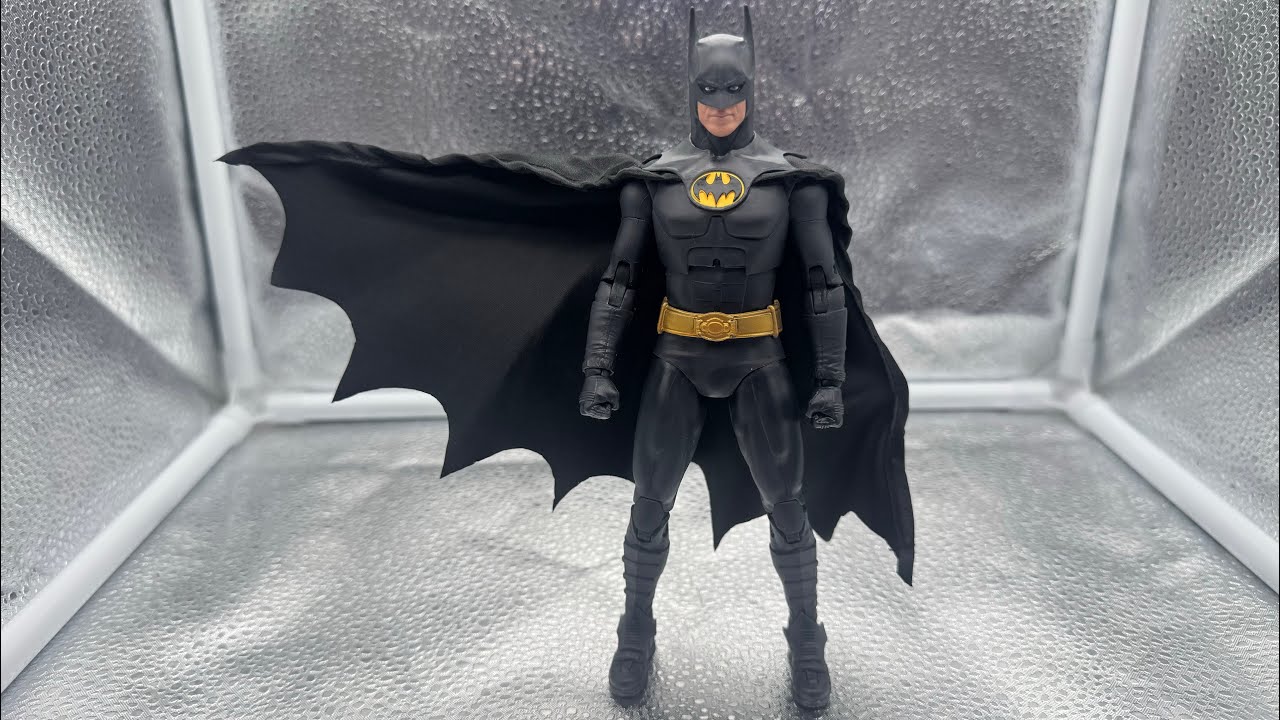 DC Multiverse Deluxe Theatrical Edition Batman Returns Batman Action Figure Review!