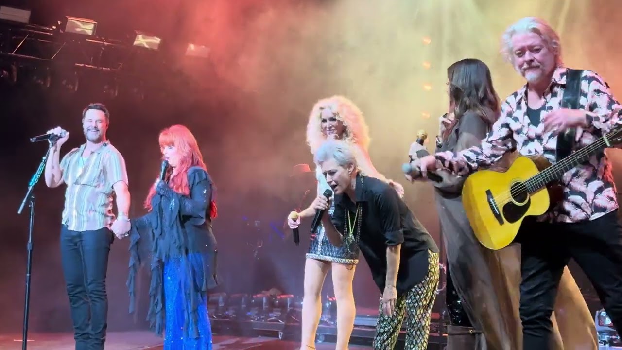 Little Big Town - At This Moment - Pine Knob - Clarkston, Michigan 8/15/25