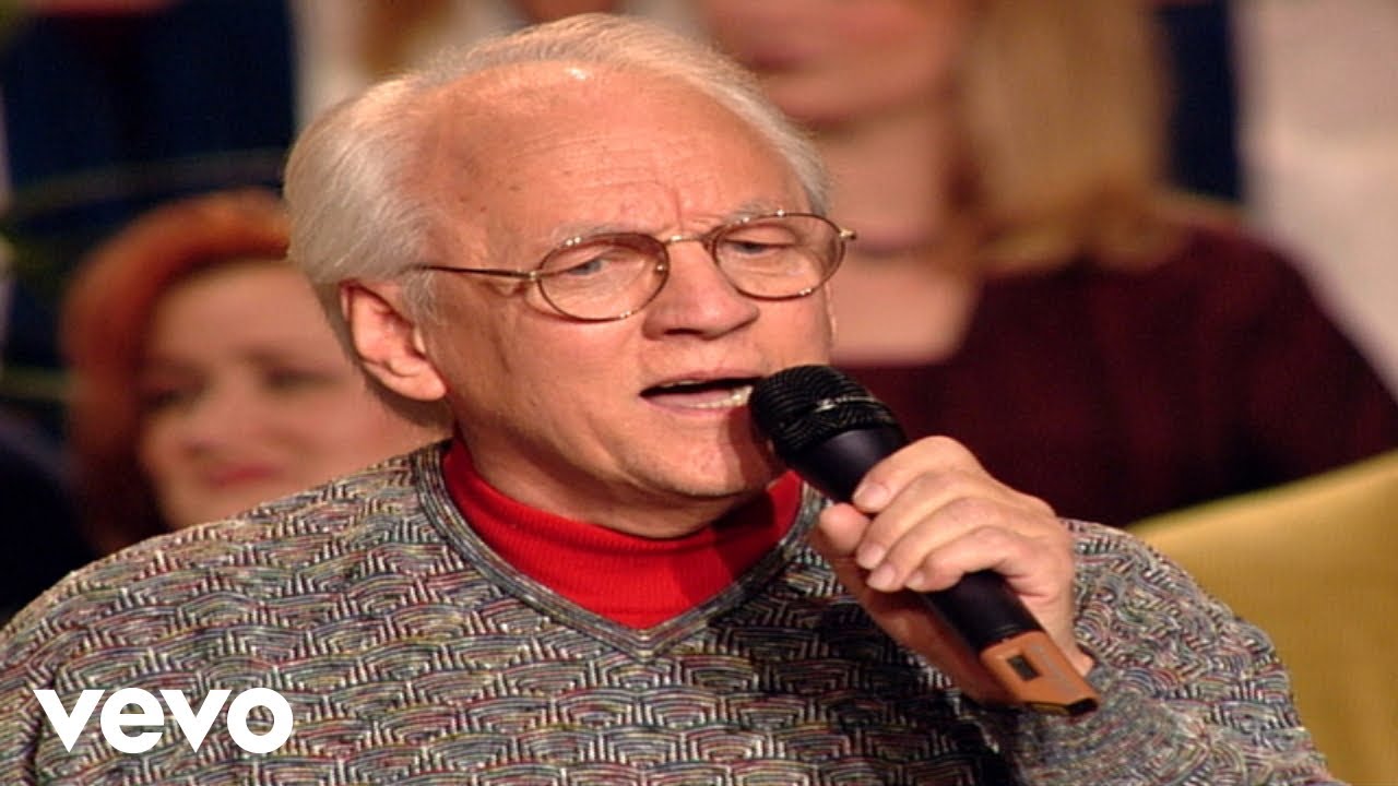 Bill & Gloria Gaither - Til the Storm Passes By [Live] ft. Ben Speer