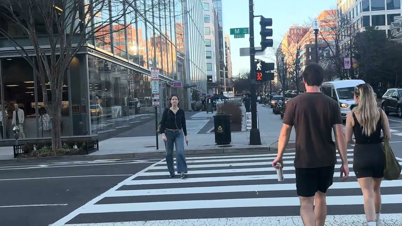 #DC Rush Hour #19thstreet #dcwalkingtour #dctravel #spring #2026 