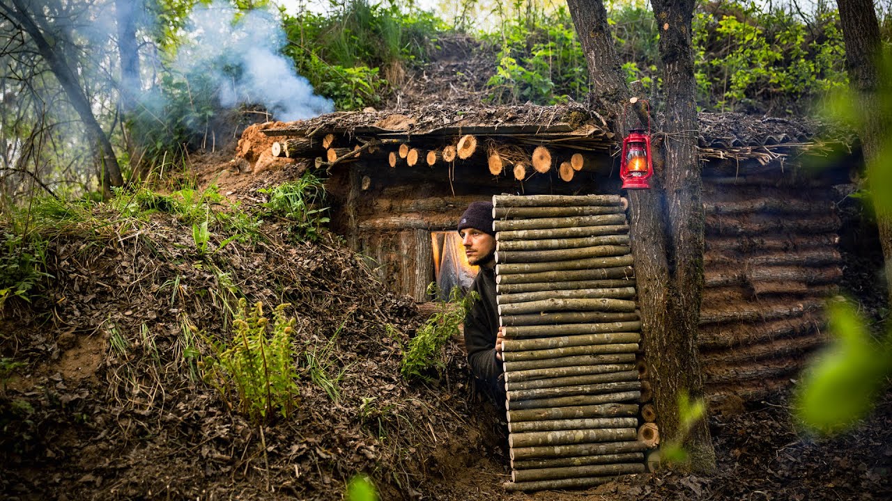 Surviving in the wild for 3 days. Building a shelter with fireplace. Bushcraft survival in the wild!