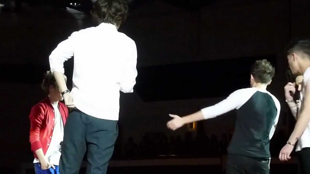 One Direction -  Teenage kicks + Twitter questions Cardiff 03.03.2013