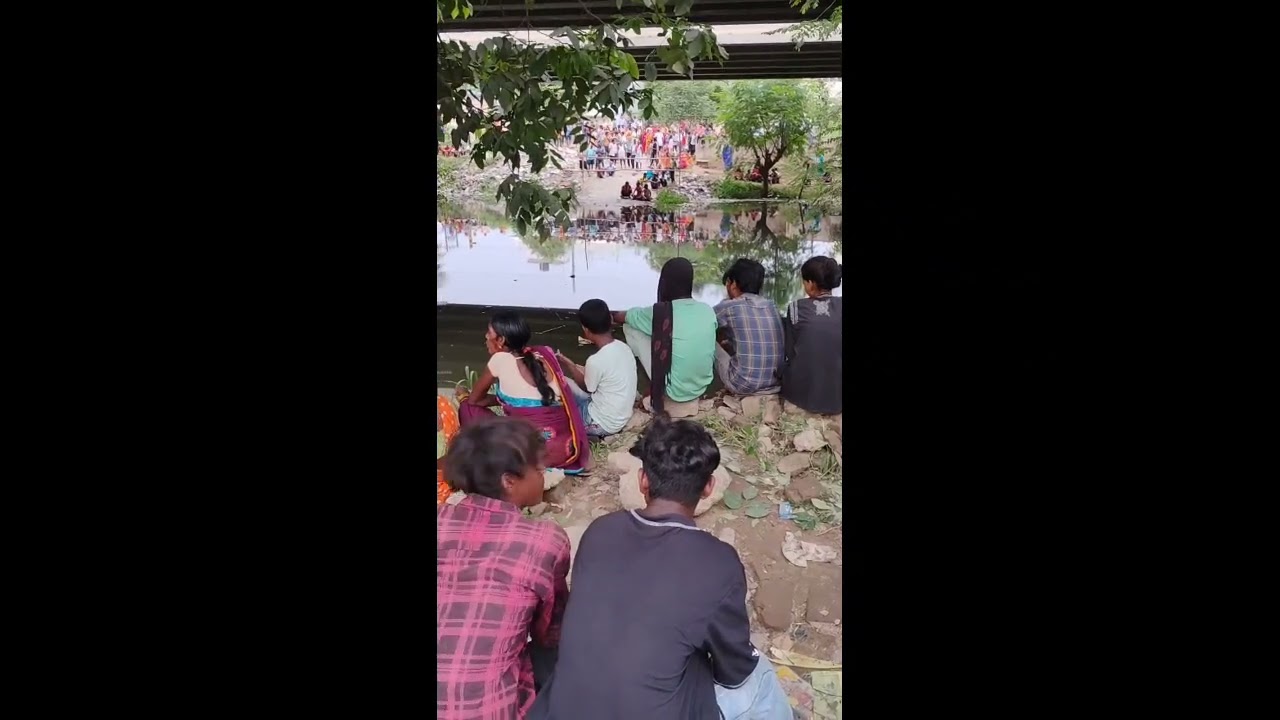 Rupaspur jalalpur ki nahar mein char aadami doob Gaya jila Patna road per Pani hone ke 
