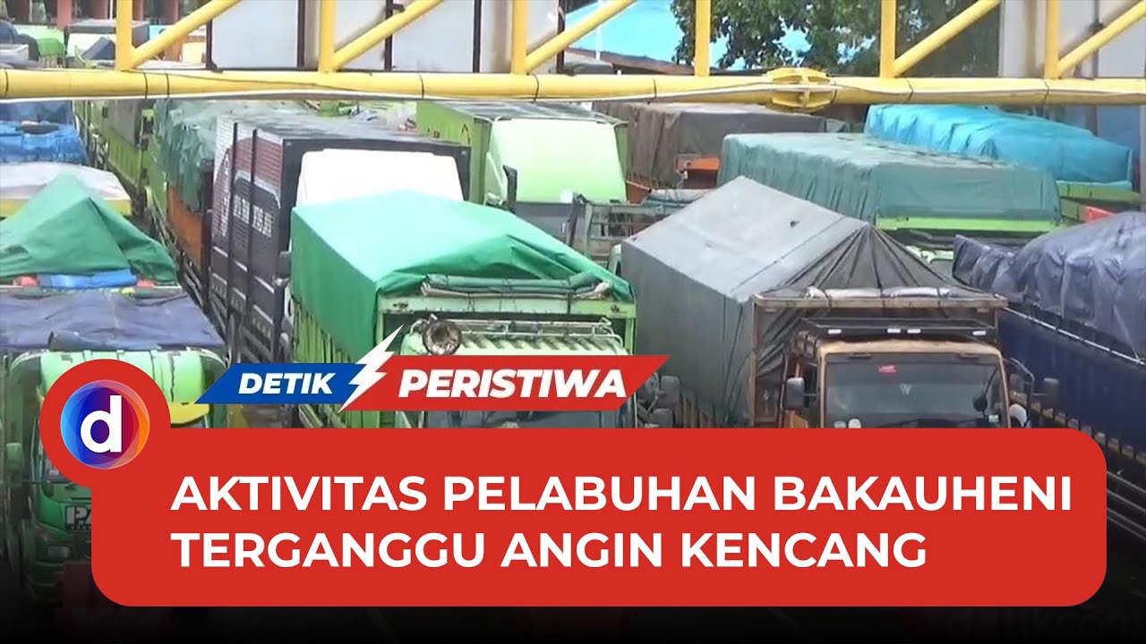 Cuaca Ekstrem Ganggu Pelayaran di Bakauheni, Antrean Mobil Mengular