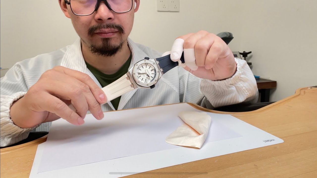 LONG STORY:Audemars Piguet Royal Oak Off Shore 15710 maintaining