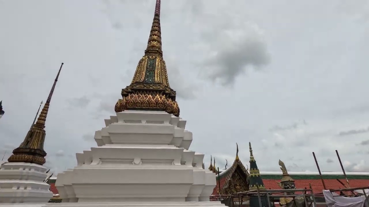 Exploring the Wonders of Ayutthaya and Bangkok🇹🇭: Temples and the Grand Palace (4K)