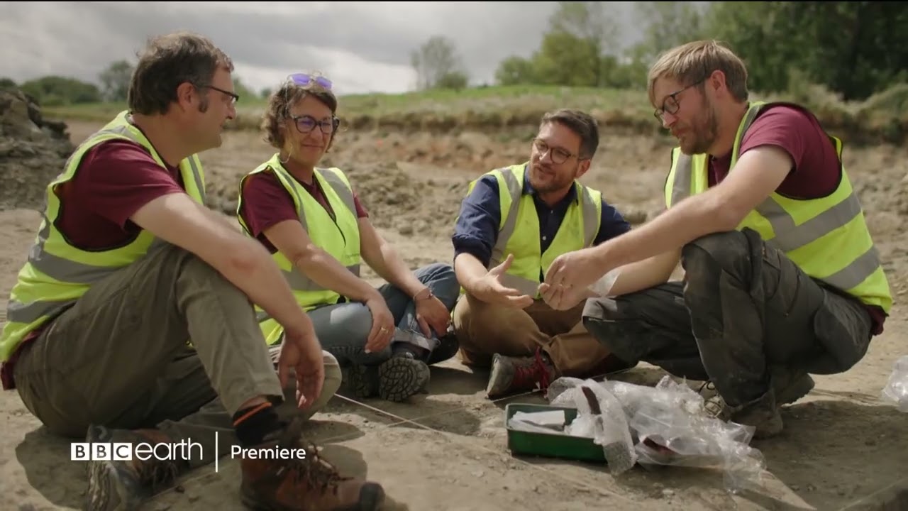 Attenborough and The Mammoth Graveyard