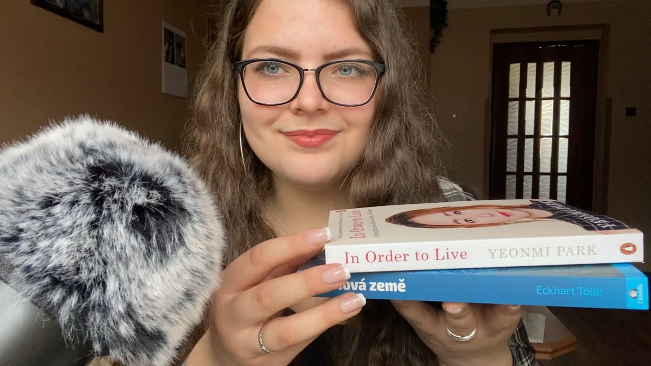 ASMR CZ Nové knihy (a pohled od @mars16asmr) 📚 | Books - Whispering & Tapping (English subtitles)