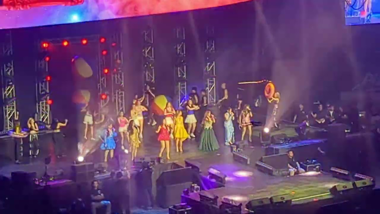 SEXBOMB GIRLS | DAISY SIETE THEME SONGS 2 | GET GET AWW! THE SEXBOMB CONCERT 