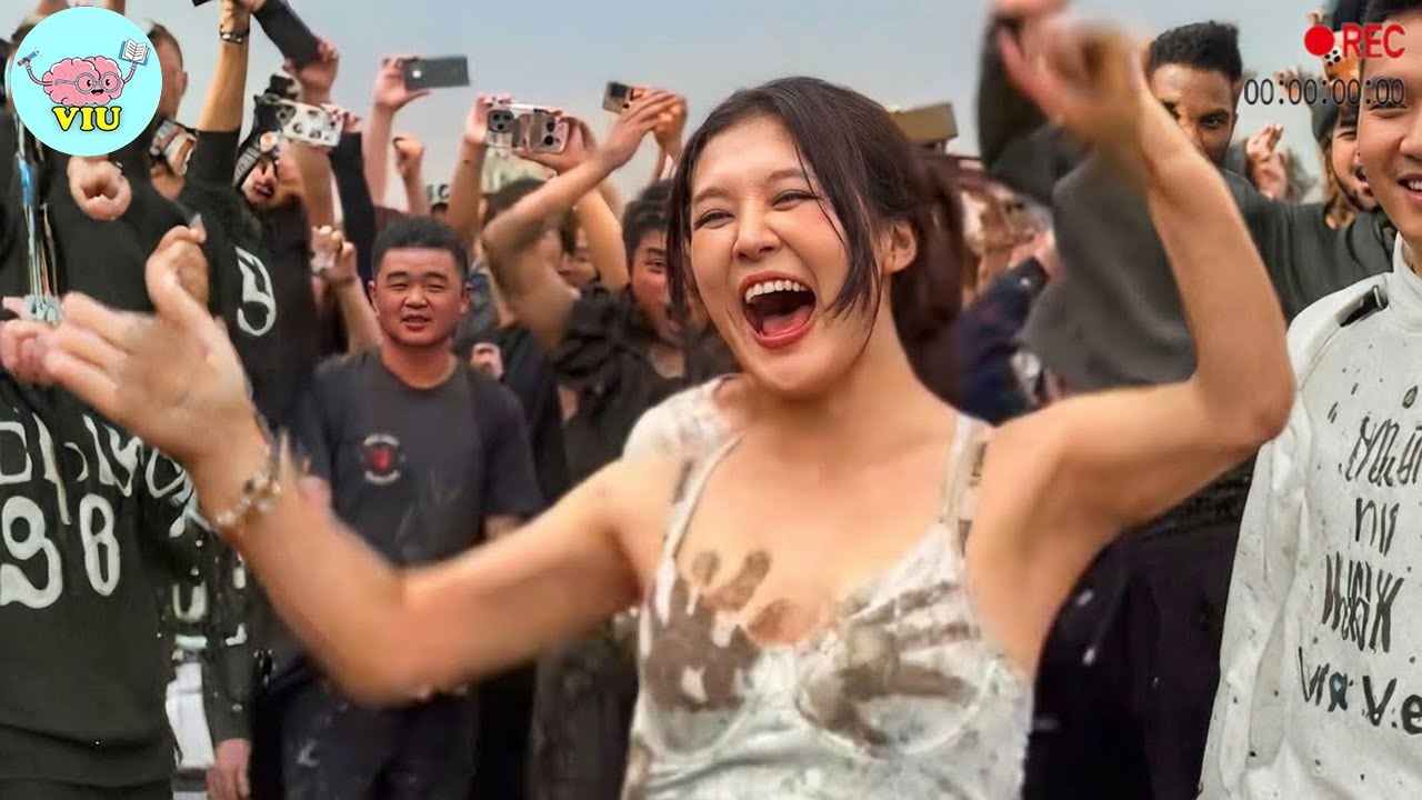 251 Incredible Moments Caught on Camera !