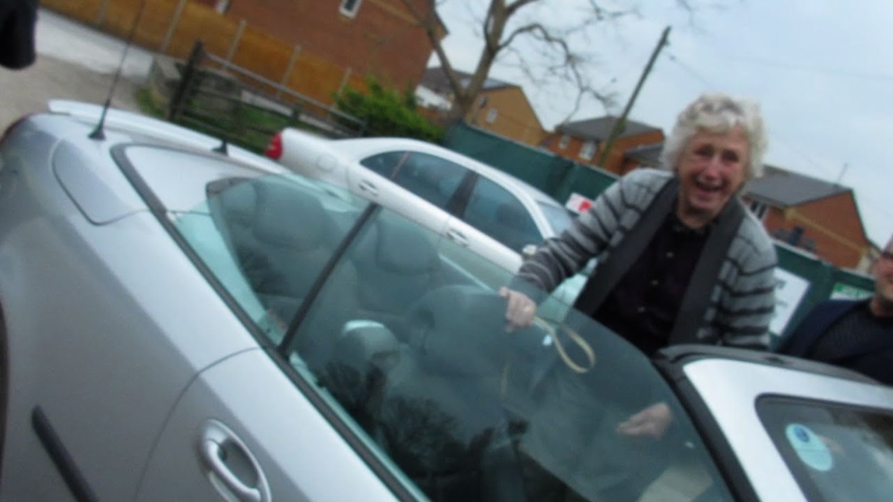 GRANNY CRUISING IN SPORTS CAR! day 162