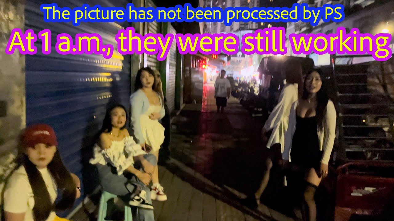 Walking through China Qingzhen and finally returning to Guiyang, from day to night