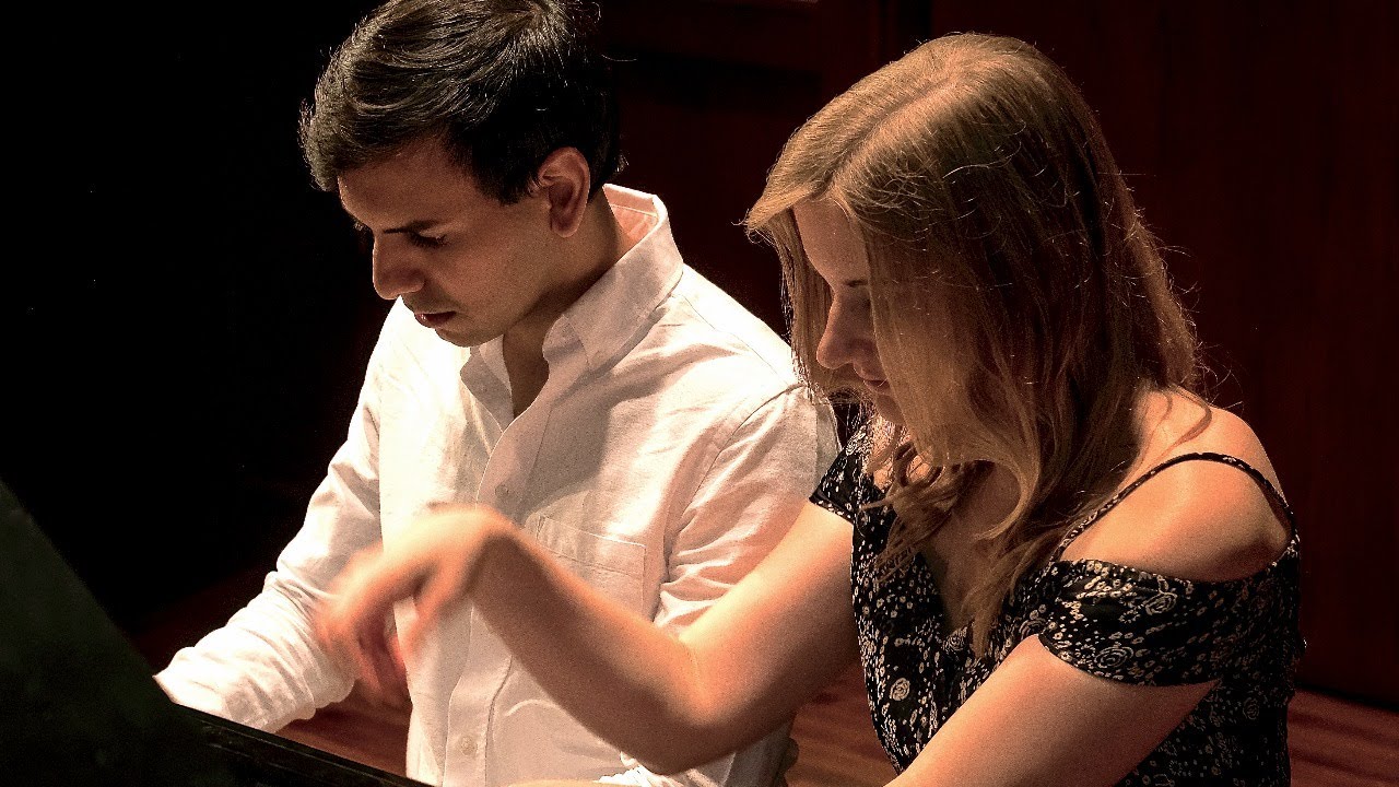 Vieness Piano Duo plays Brahms (Hungarian Dances), Bach (BWV 208), Dvořák (op. 59) and Tchaikovsky