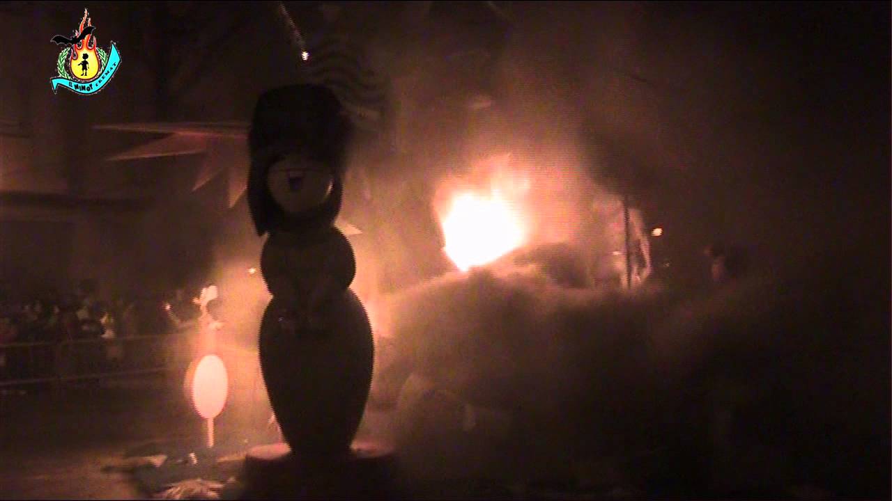 Fallas 2015.Crema Falla San Isidro
