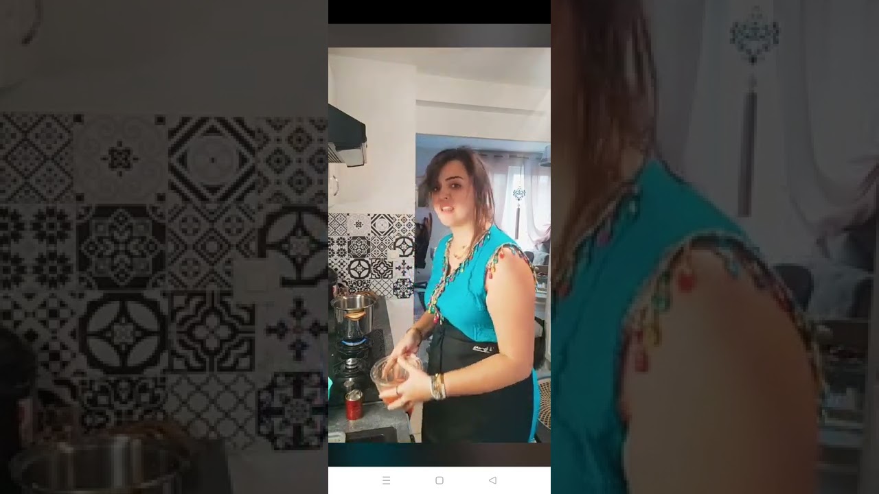 ريم شنال:ارواحو نديرو عشاء 🥰🥰 العمة محرحرة مني وين ما تروح تهدر عليا 😡😤
