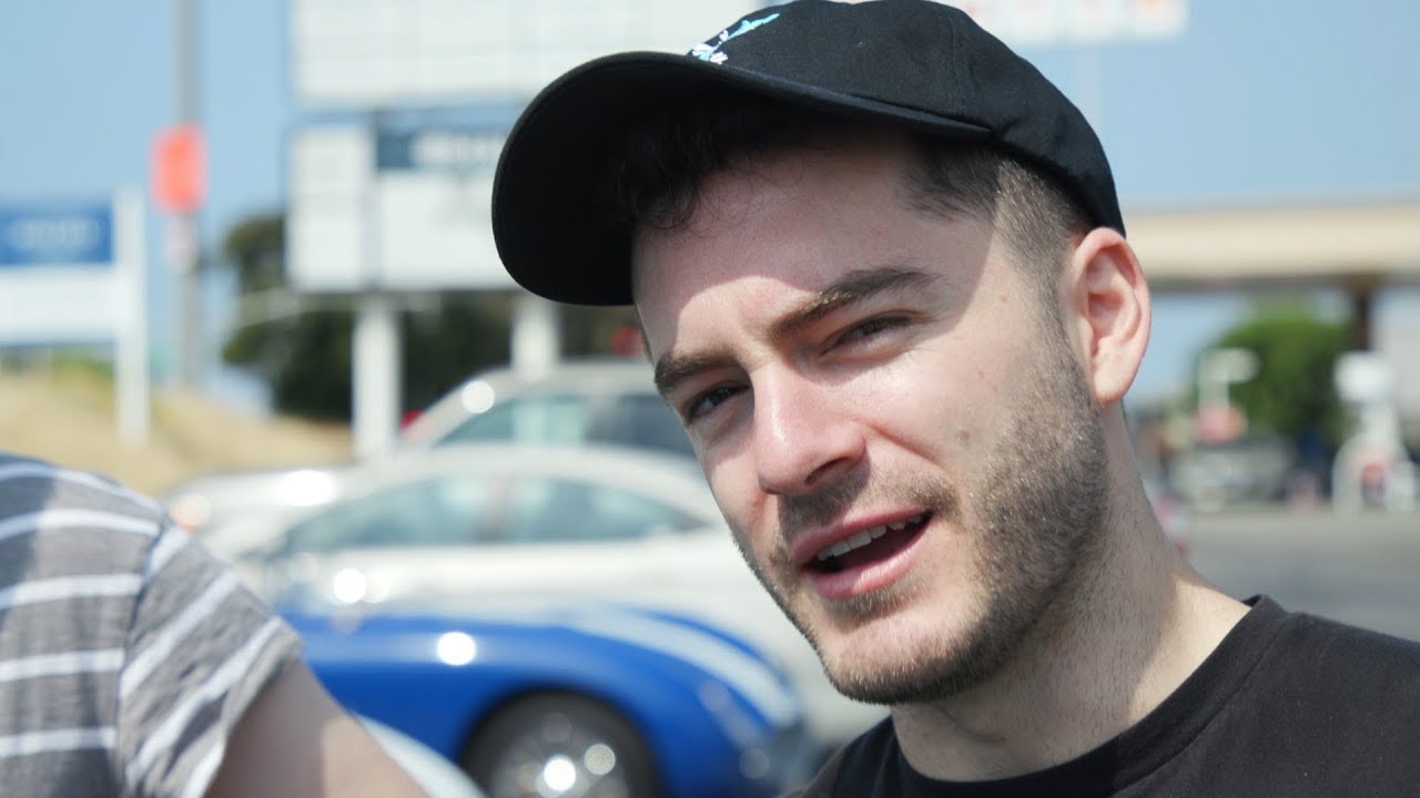 Преследование CaptainSparklez.