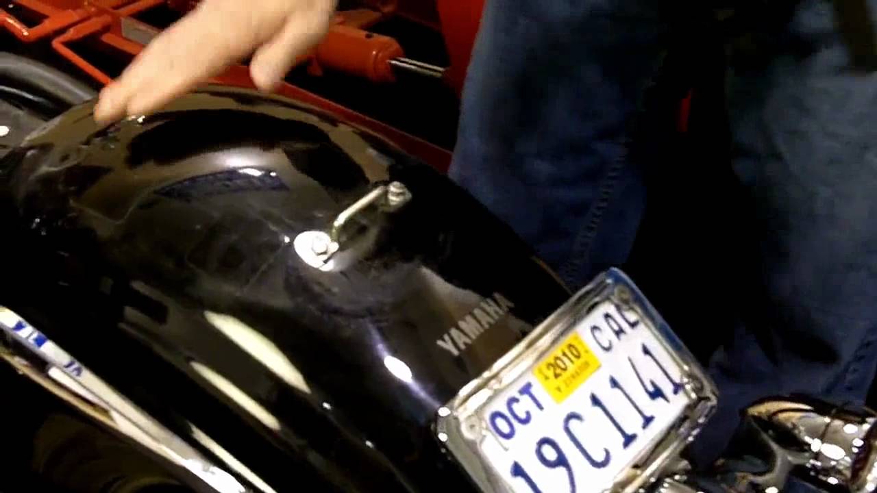Видеоинструкция по установке сумки на заднее сиденье или спинку сиденья Saddlemen BR1800. Кастоми...