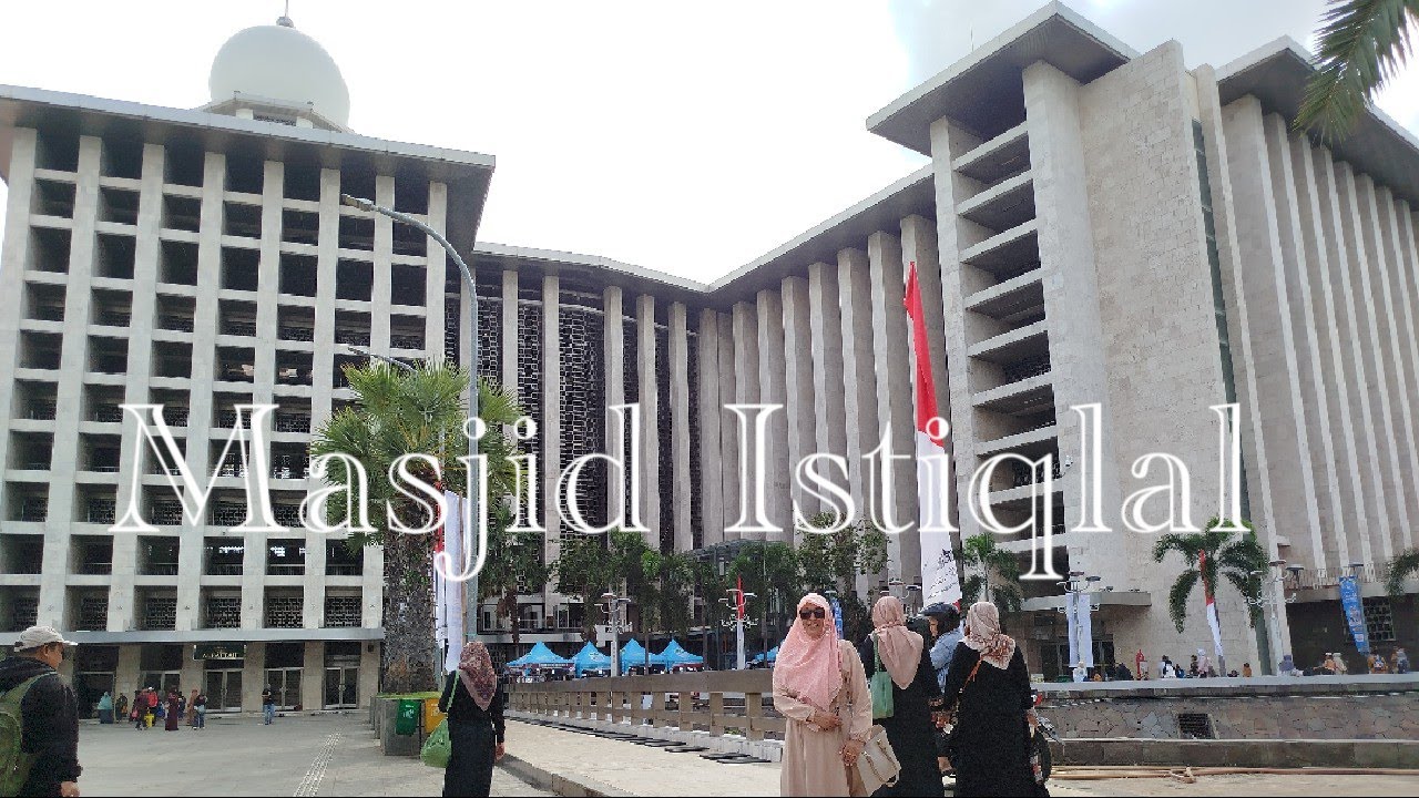 Sholat dhuhur di Masjid Istiqlal#istiqlal #masjidistiqlaljakarta