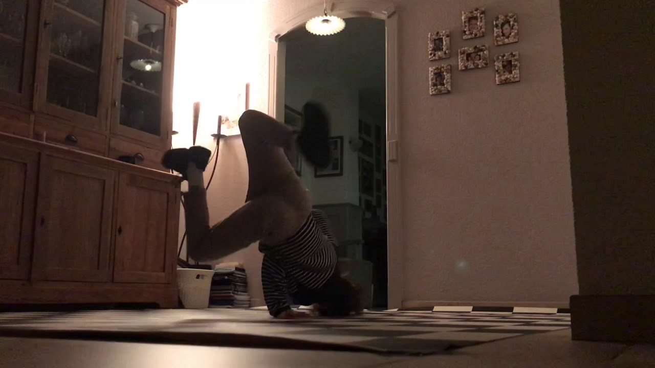 Bboy Lorenzo - training at home🏡