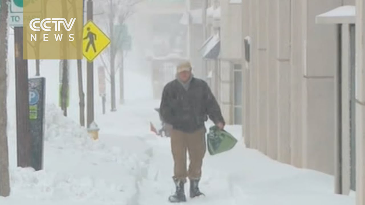 Snowstorm impacts US businesses