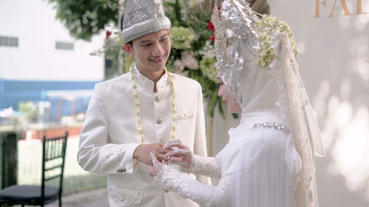 Dinda & Falah By Laras Wedding 