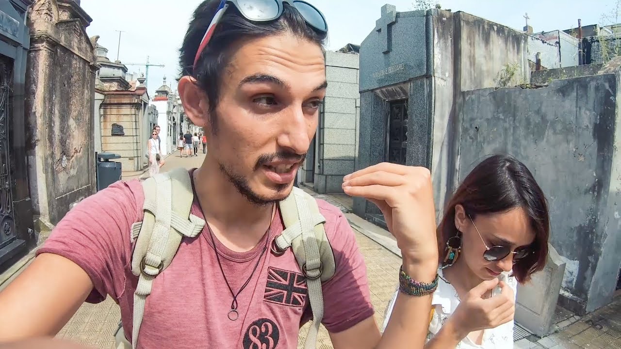 Bu Mezarlık Sadece Milyonerleri Gömmek İçin...