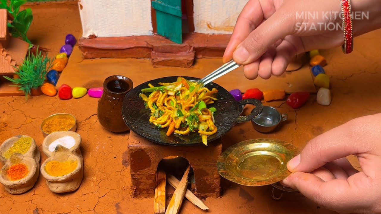 Desi Street Style Veg Chowmein Recipe | Mini Kitchen Station
