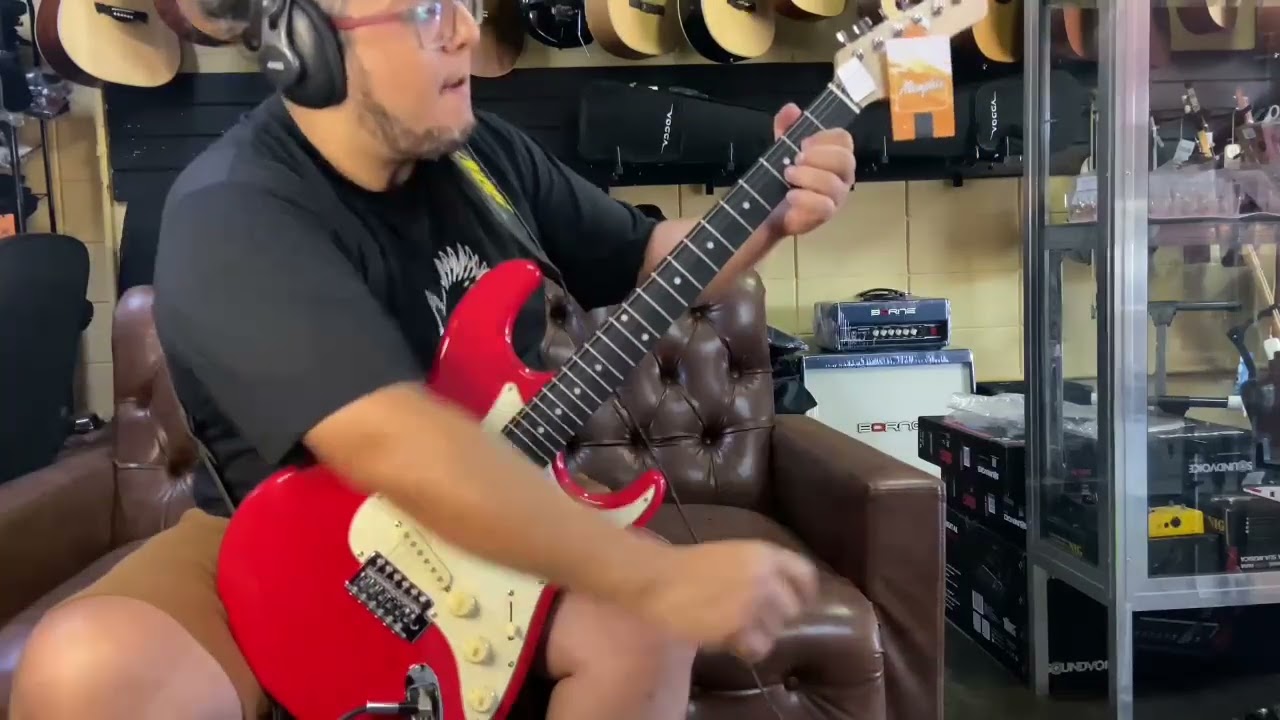 TIMBRE PODEROSO E SURPREENDENTE - ESSA GUITARRA N&Atilde;O &Eacute; S&Oacute; PARA INICIANTES !