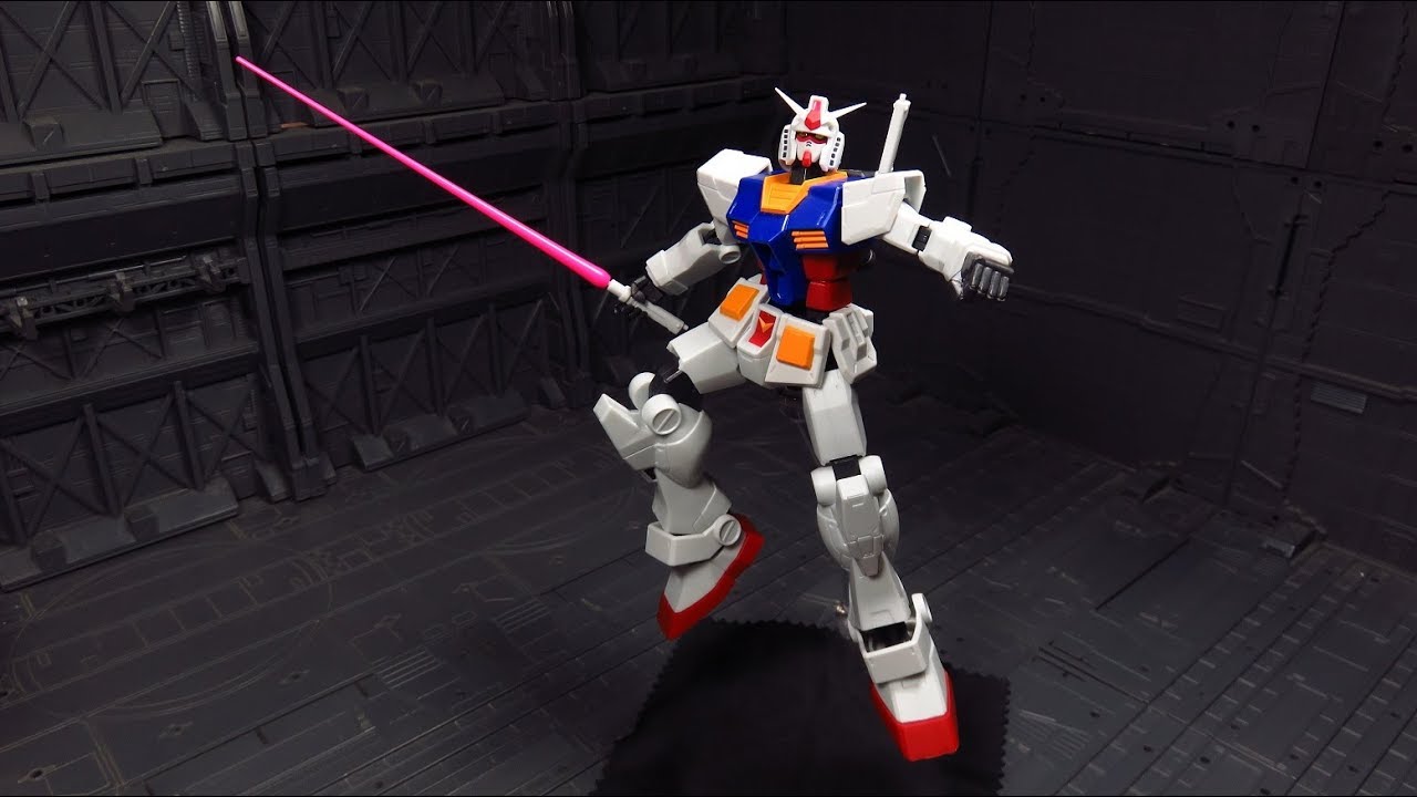 Gundam Universe: RX-78-2 Gundam Figure Review