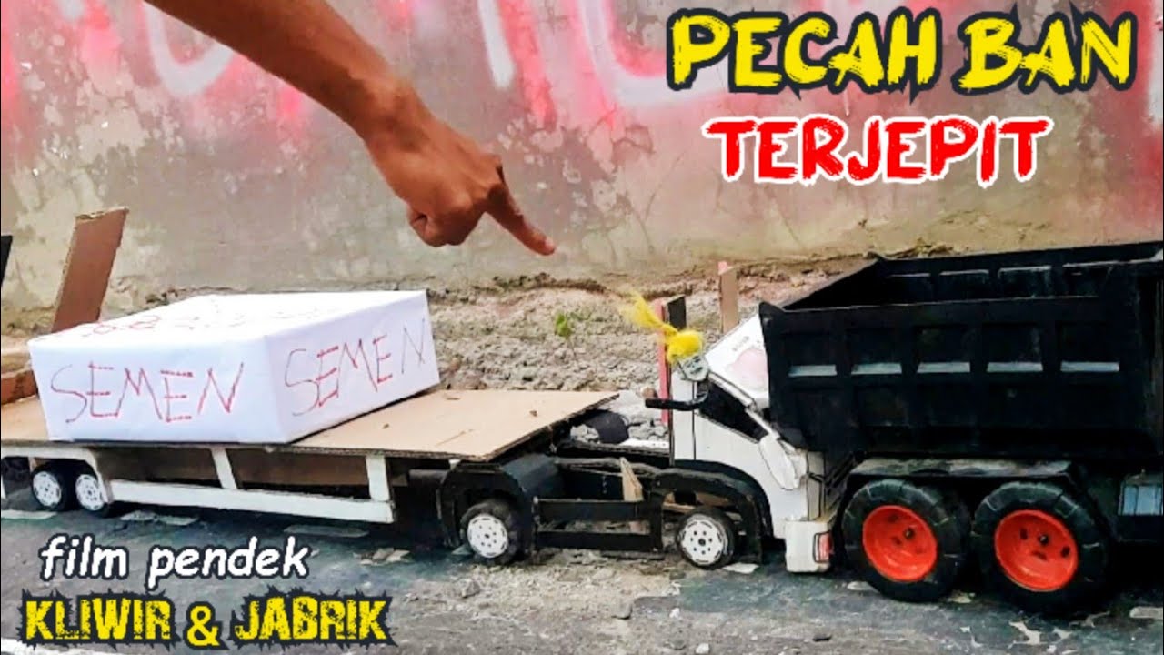 Kliwir & Jabrik_Terjepit Akibat Pecah Ban#terjepitakibatpecahban