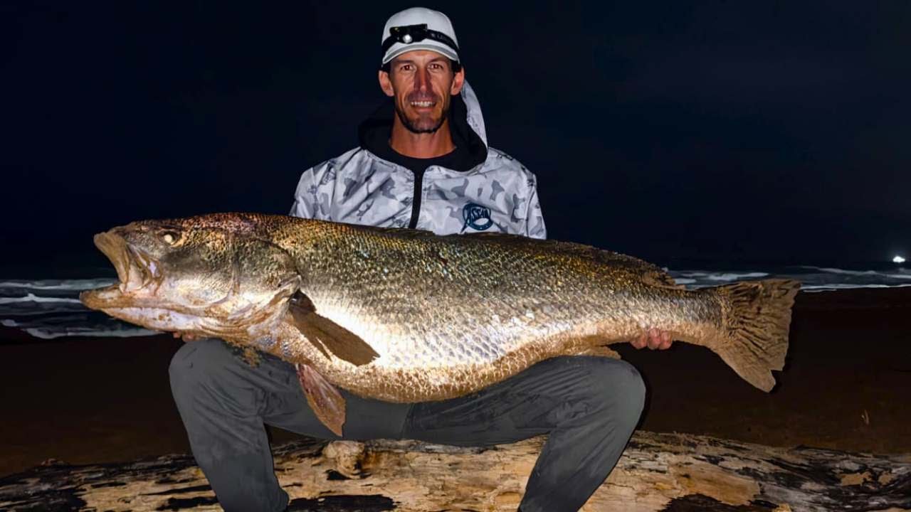 5 Epic Fish Battles - Margate Pier, Christmas Bay and the Block  - Garrick and Kob #fishing #kzn