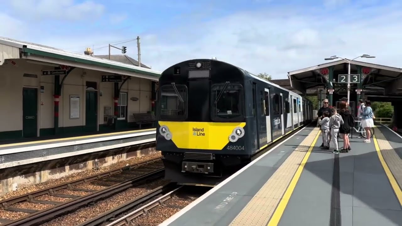 Ryde St John’s Road Railway Station | Trains at and a tour of the station | Island Line | 10/08/2024