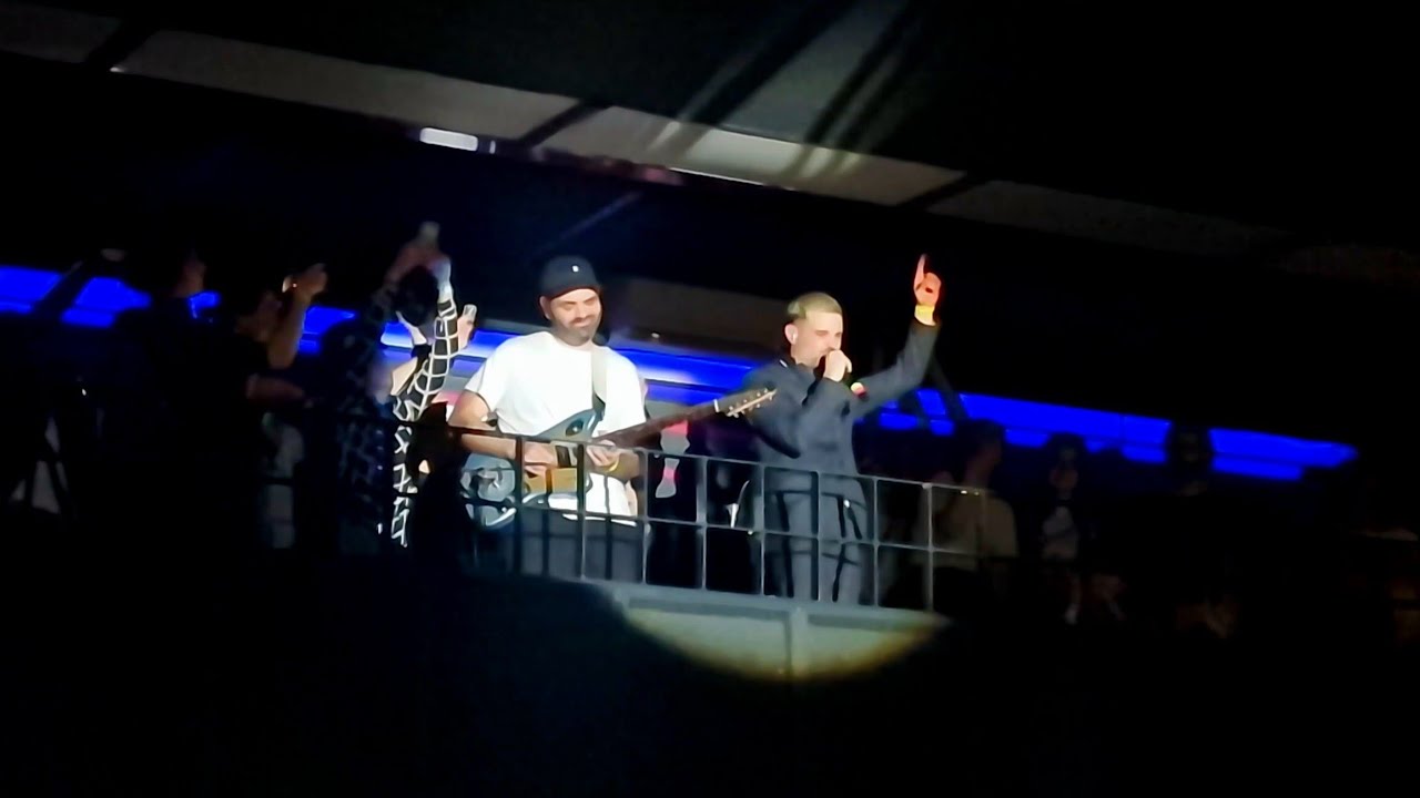 Beton.Hofi - &Aacute;rvahouse | Akv&aacute;rium Klub (2022)