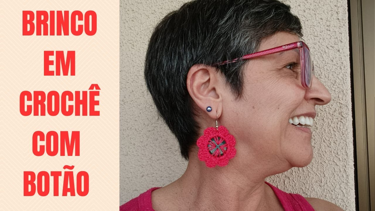 BRINCO EM CROCHÊ COM BOTÃO