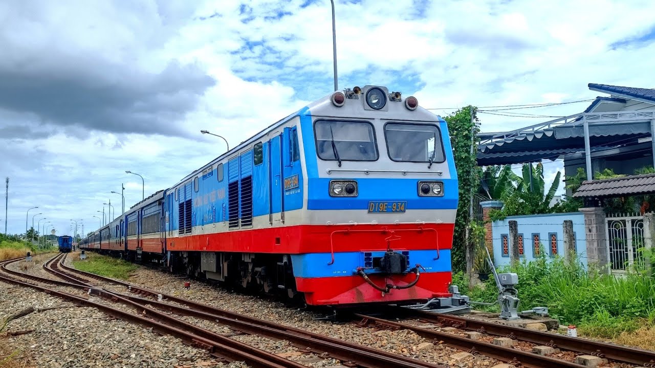SGR 97:Những đoàn tàu tấp nập hoạt động trước,trong và sau dịp Lễ Quốc Khánh 2/9.(Tập 65)