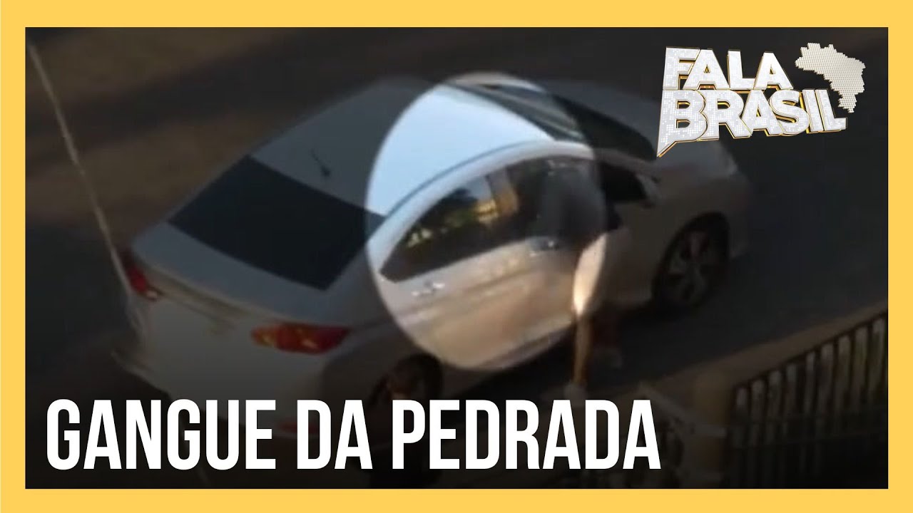 Ladrões jogam pedras nas janelas de carros para quebrar vidros e roubar celulares