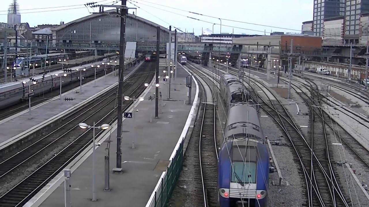 66. TRAINS EN GARE DE LILLE FLANDRES