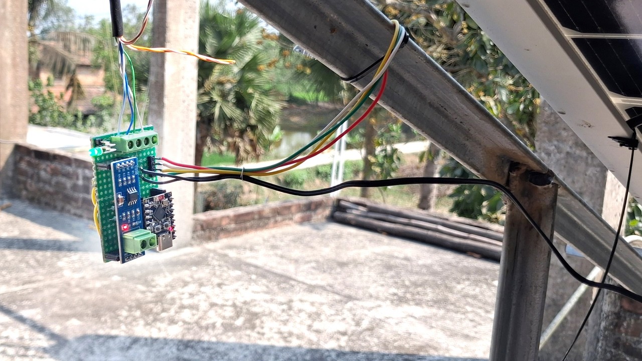 🌞 Smart Solar Panel Tracking using ESP32 & RS485 Modbus | Project Demo 🔧