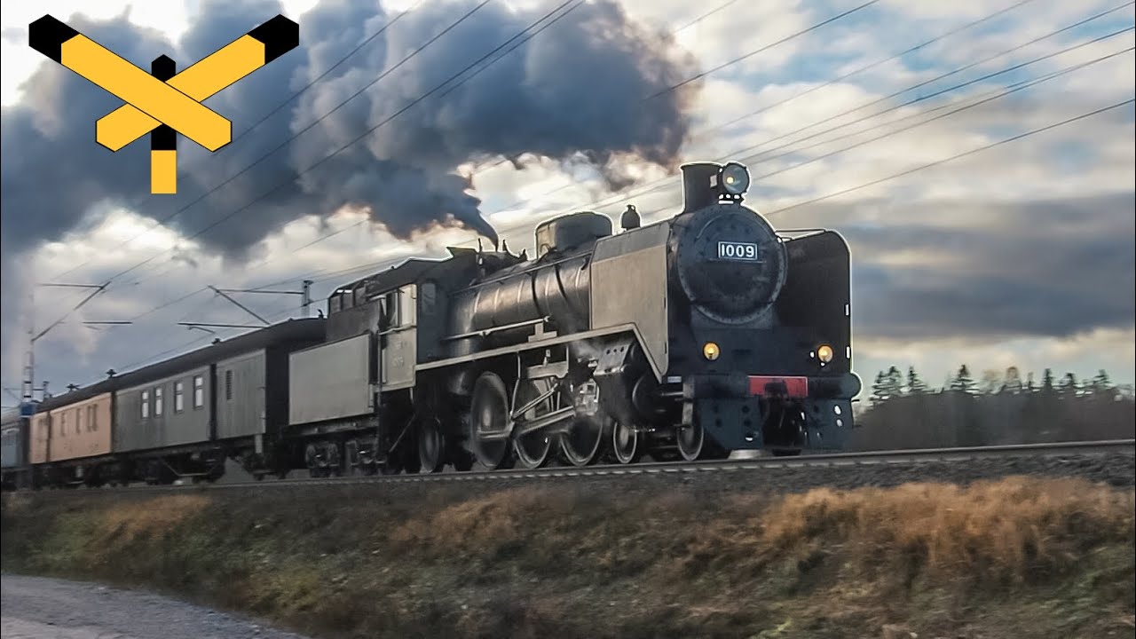 Ukko-Pekka Helsingin seudulla / Steam train and locomotive Ukko-Pekka in the Helsinki region.
